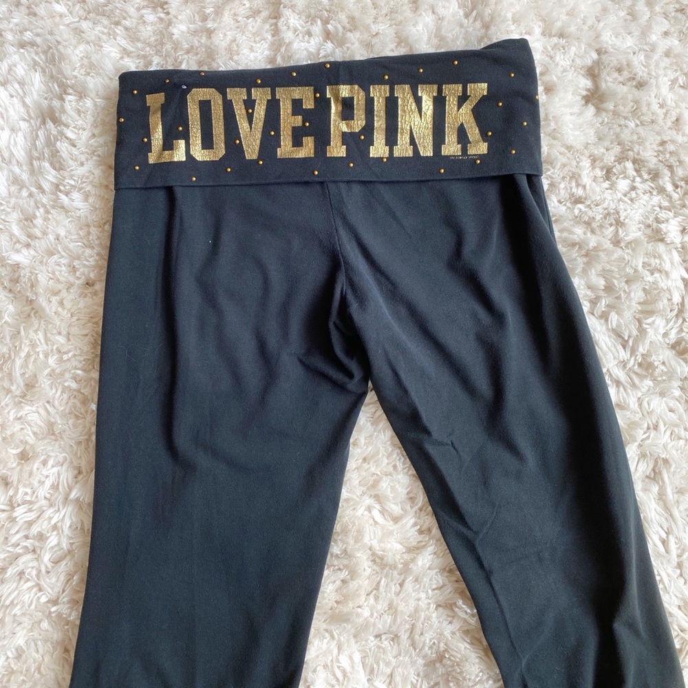 Victoria’s Secret Pink yoga pants